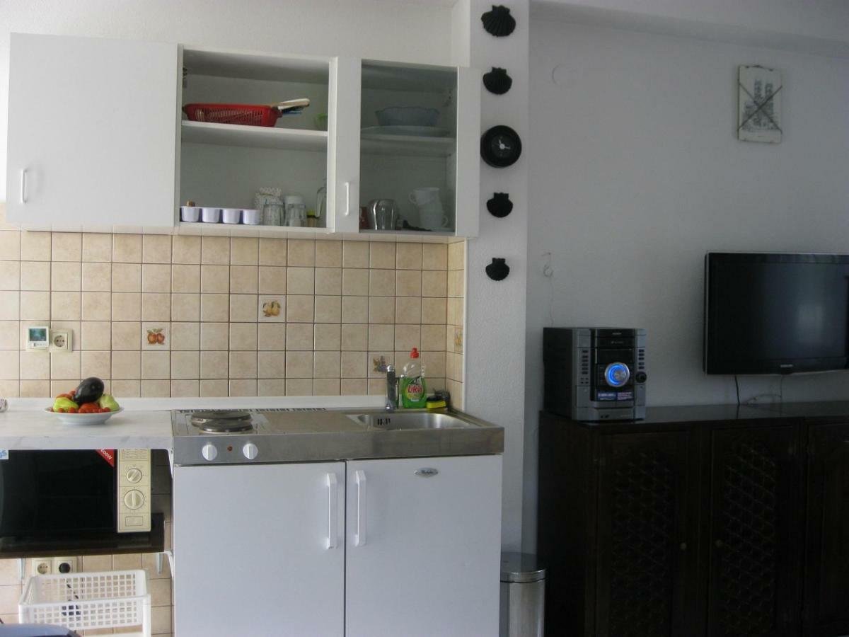 Seaside Apartment For 2 P Трогир Экстерьер фото