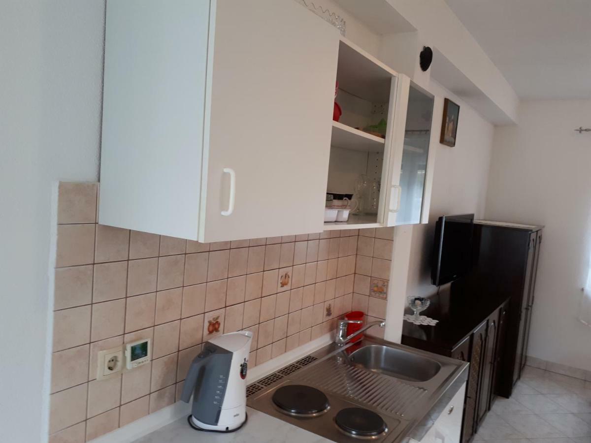 Seaside Apartment For 2 P Трогир Экстерьер фото
